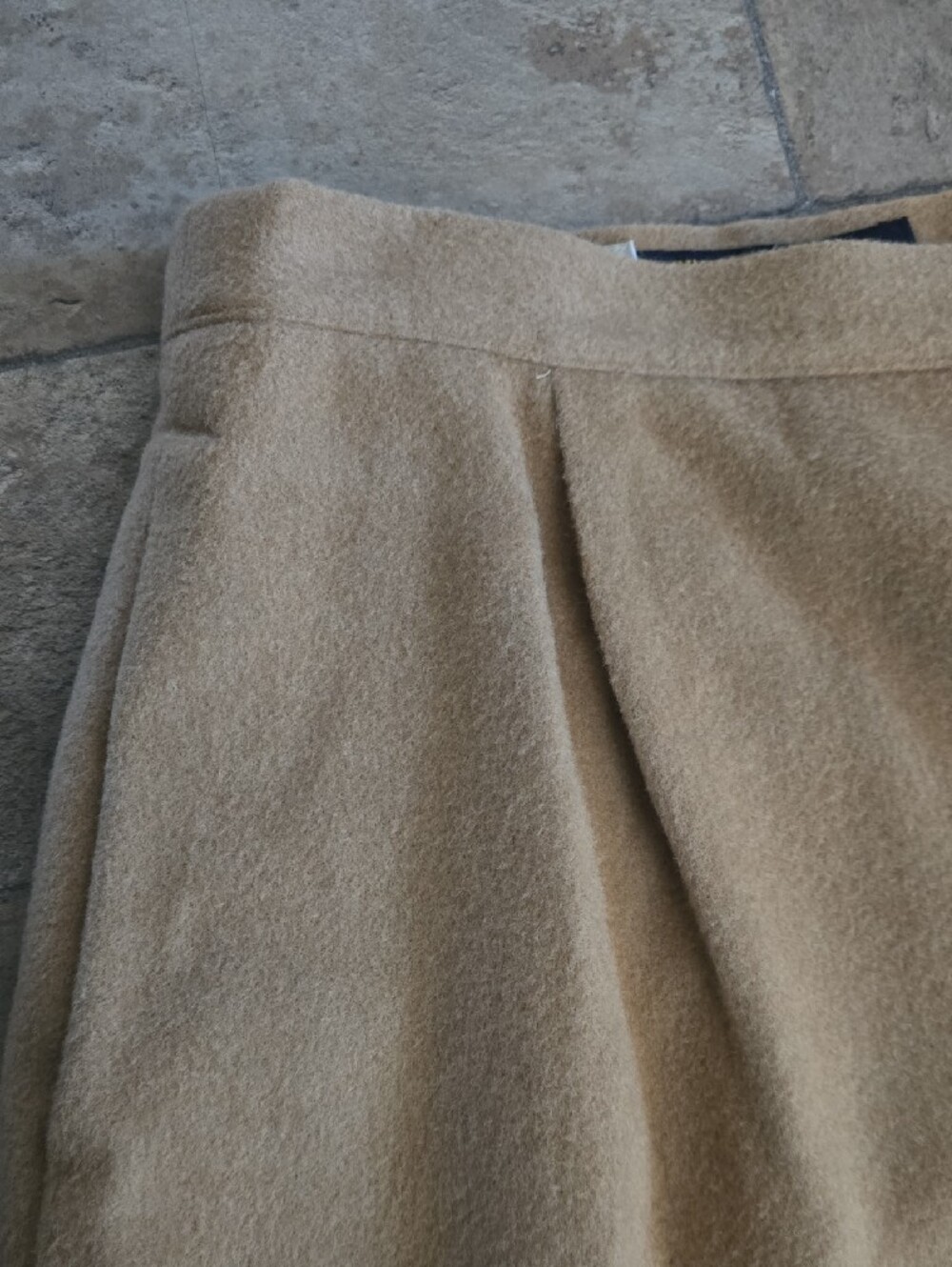 Vintage Brooks Brothers 100% Camel Hair Midi Pencil Skirt Pleated Tan Size 10 US - Picture 4 of 14